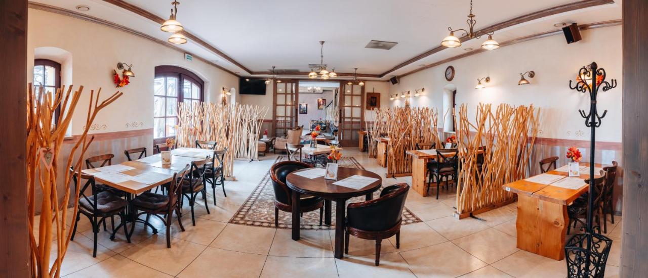 Kastely Grof Zichy Hotel Haniska Exterior photo